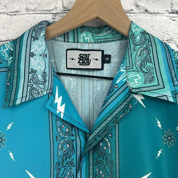 SOLE BOY Lightweight Bandana Patchwork S/S Button Up Shirt SMALL Blue/Green EUC! - Picture 2 of 6